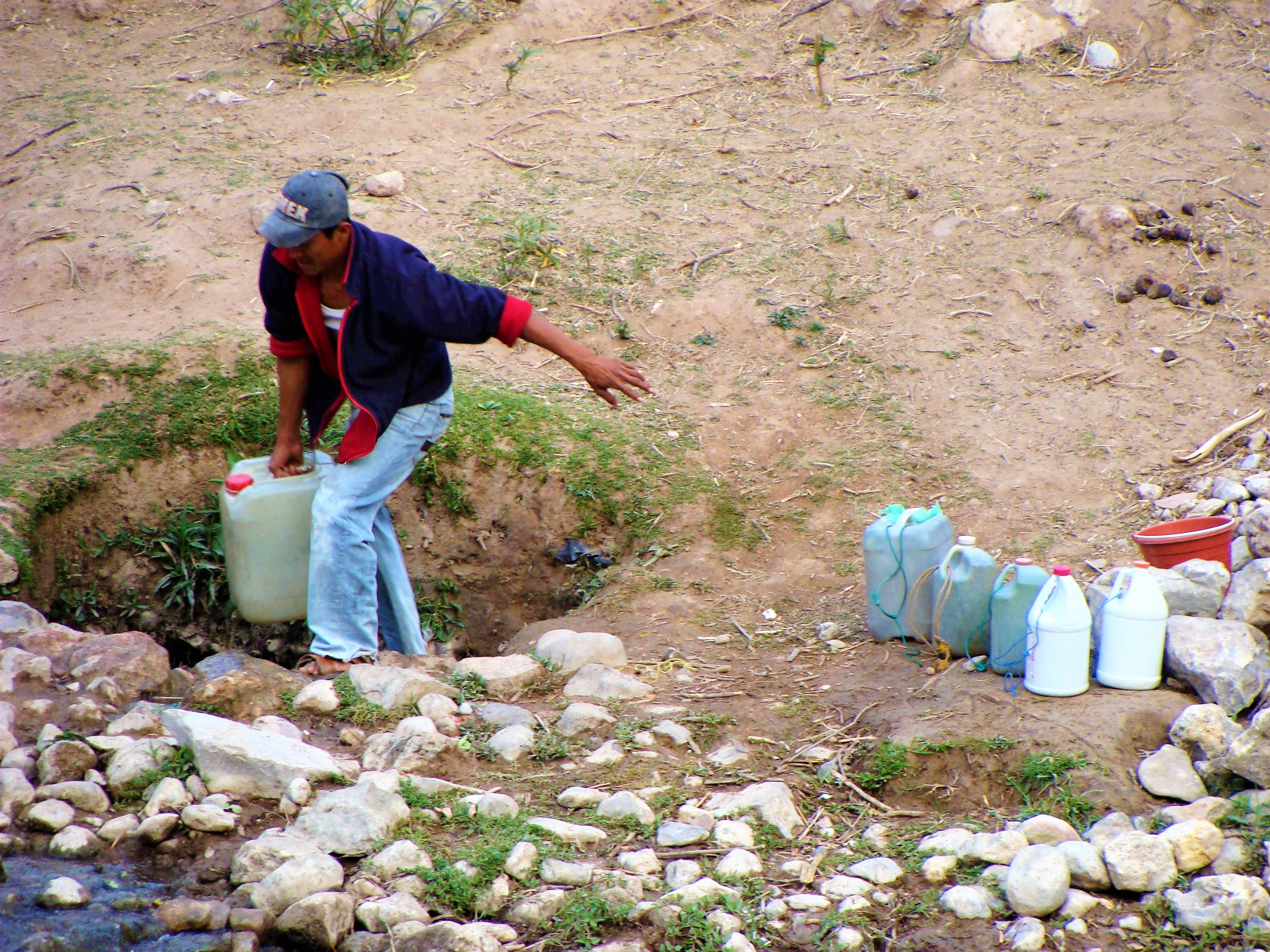 Acarreo manual, Zitlala, Guerrero