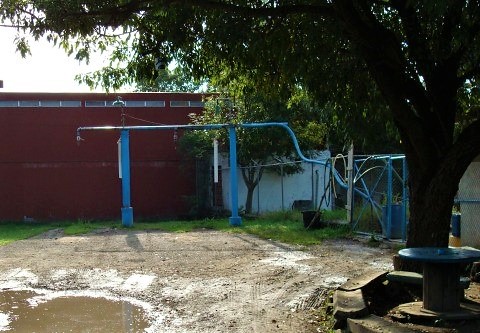 A filling station for water trucks in Tepoztlán, Mexico. Source: STAUFFER (2009) 